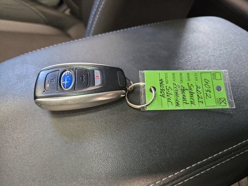 Used 2023 Subaru Ascent Premium w/ Convenience Package AWD/4WD image 30