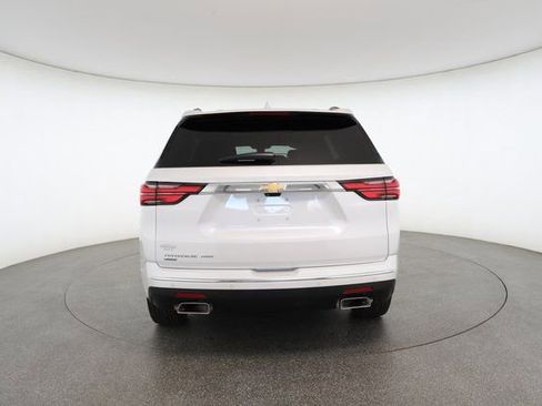 Used 2024 Chevrolet Traverse High Country image 14