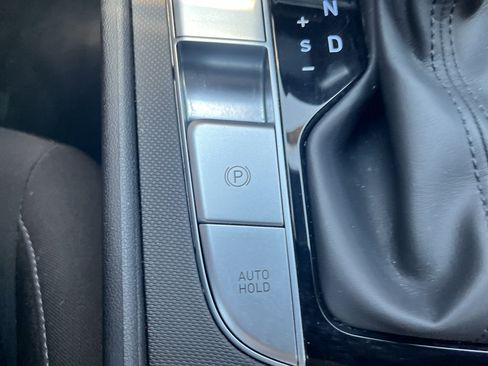 Used 2025 Hyundai Elantra Hybrid FWD image 27