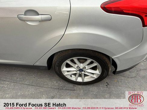 Used 2015 Ford Focus SE w/ SE Cold Weather Package image 9