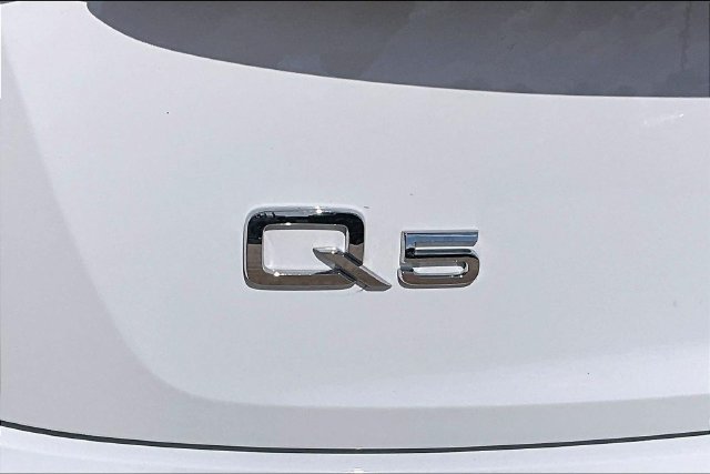 Used 2023 Audi Q5 2.0T Premium Plus w/ Premium Plus Package AWD/4WD image 33
