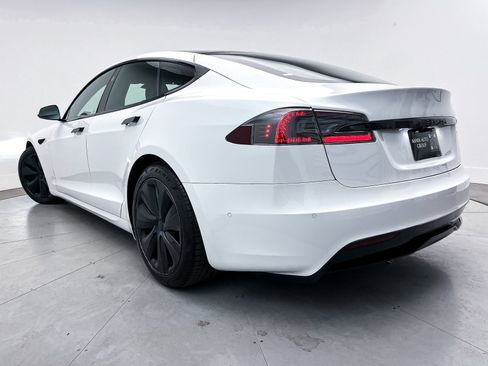 Used 2021 Tesla Model S Plaid image 2