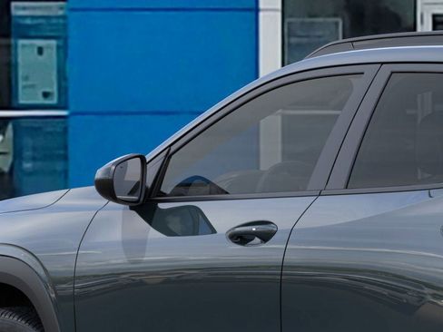 New 2026 Chevrolet Trax LT w/ Driver Confidence Package image 12