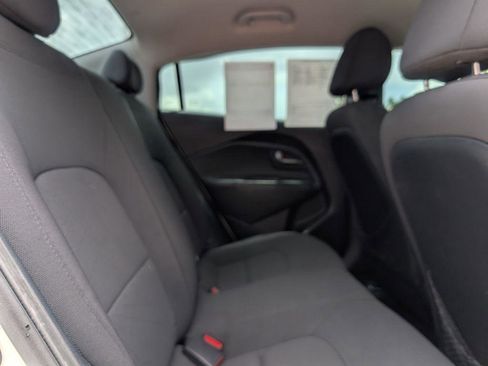 Used 2012 Kia Rio SX image 12