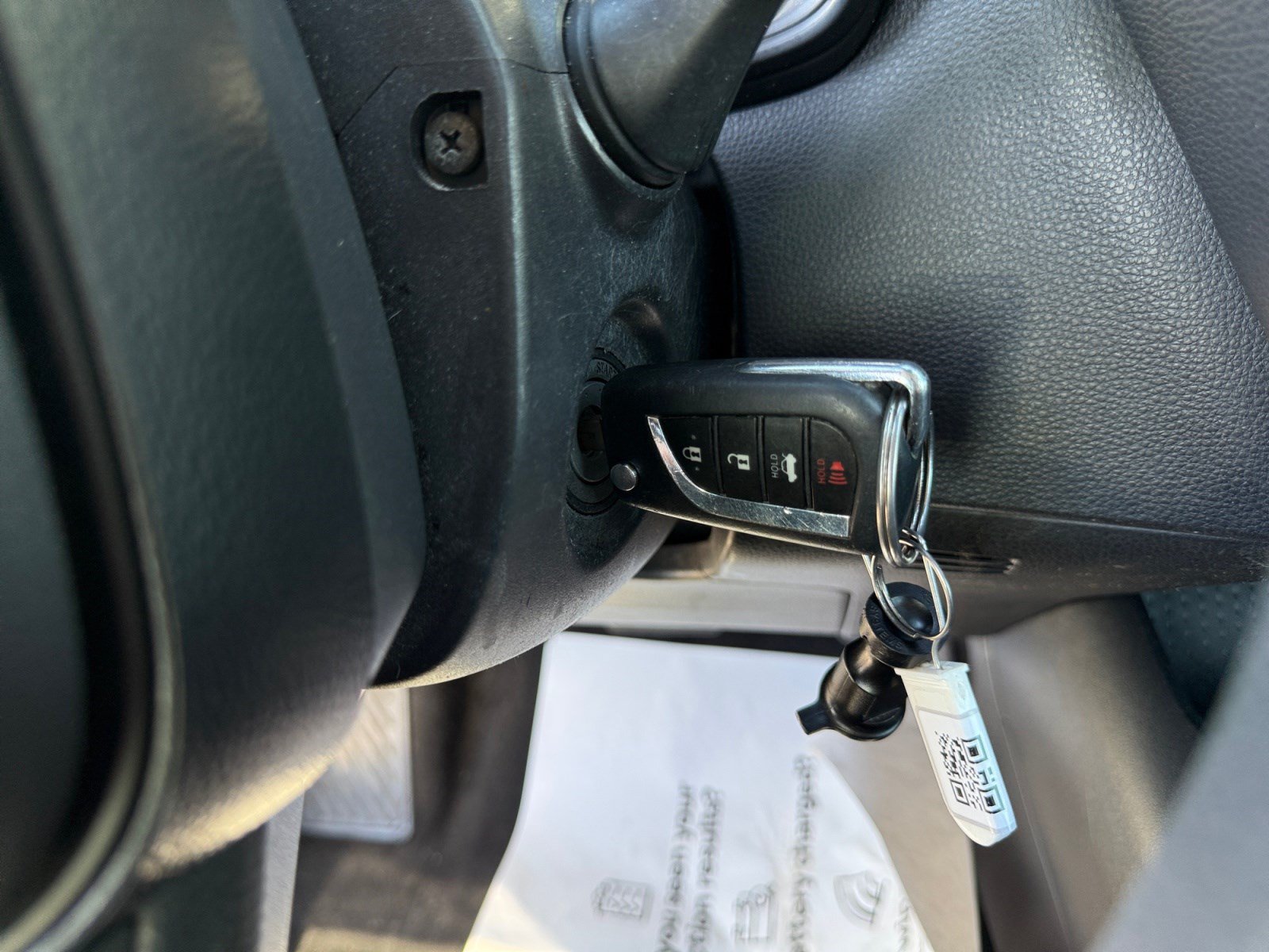 Used 2020 Toyota Corolla LE FWD image 28