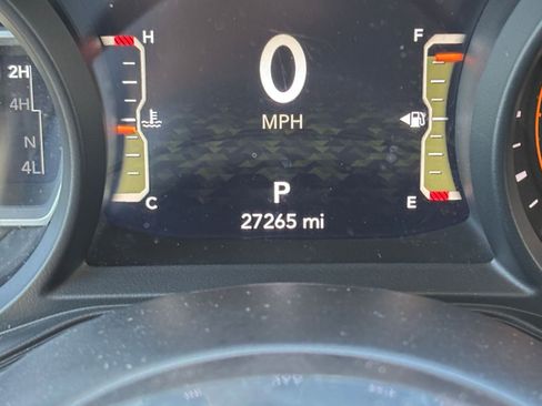 Used 2025 Jeep Wrangler Sahara AWD/4WD image 41