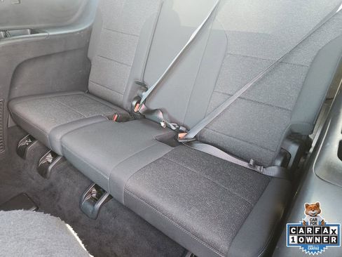 Used 2024 Chevrolet Traverse LT image 36