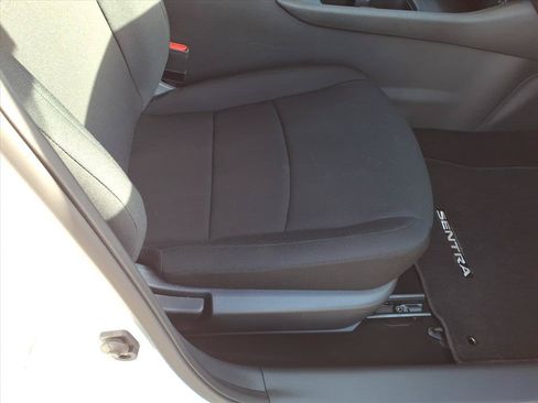 Used 2025 Nissan Sentra S FWD image 15