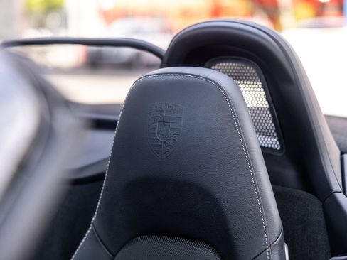 Certified 2024 Porsche 718 Boxster RWD image 45