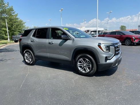 Used 2025 GMC Terrain Elevation image 6