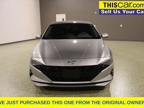Used 2022 Hyundai Elantra SEL image 2