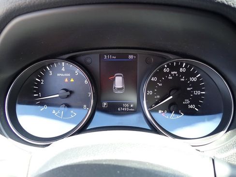 Used 2019 Nissan Rogue SV AWD/4WD image 29