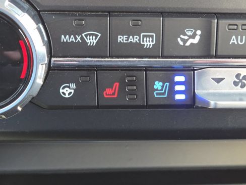 Used 2024 Ford F250 Lariat w/ Chrome Package AWD/4WD image 8