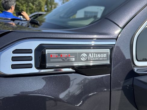 New 2025 GMC Sierra 2500 SLE w/ SLE Value Package; image 11