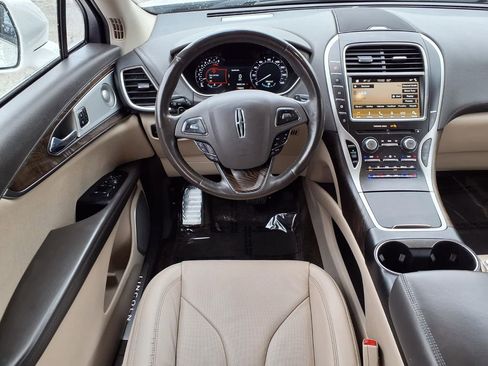 Used 2018 Lincoln MKX Reserve w/ Luxury Package image 11