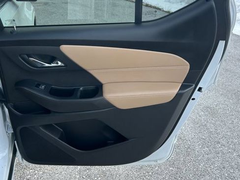 Certified 2023 Chevrolet Traverse Premier image 46