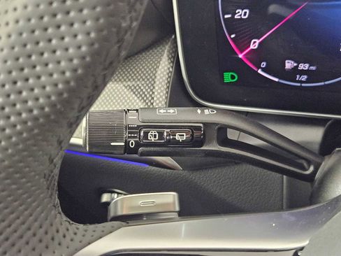 New 2025 Mercedes-Benz GLC 350e 4MATIC image 27