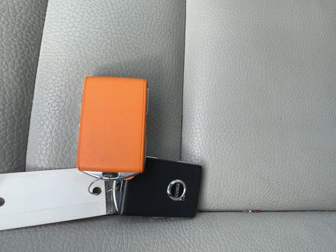 Used 2023 Volvo XC60 B5 Core image 22