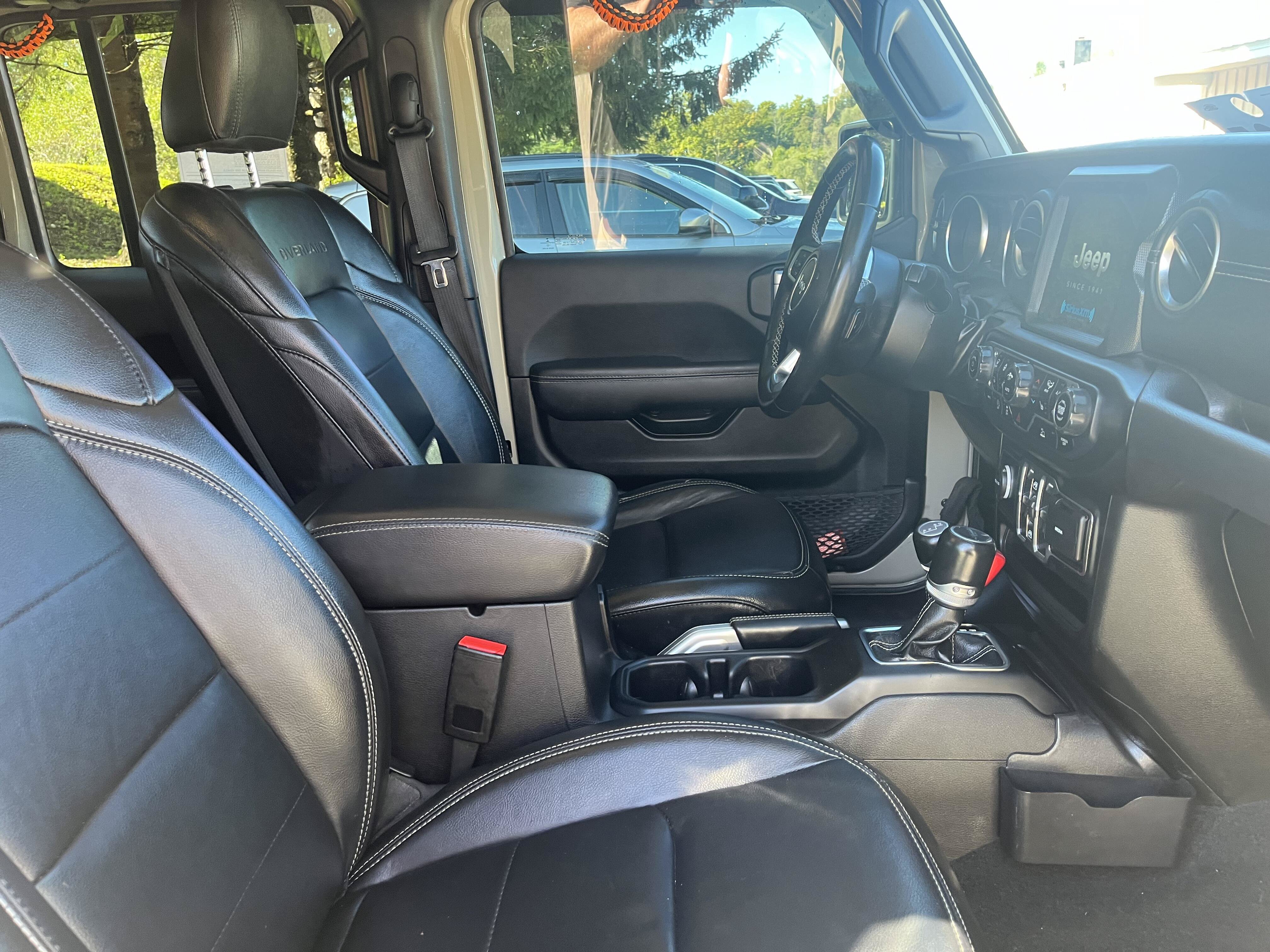 Certified 2022 Jeep Gladiator Overland w/ Popular Equipment Package AWD/4WD image 16