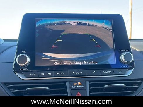 Used 2024 Nissan Altima 2.5 SV image 23