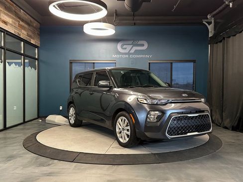 Used 2020 Kia Soul LX FWD image 1