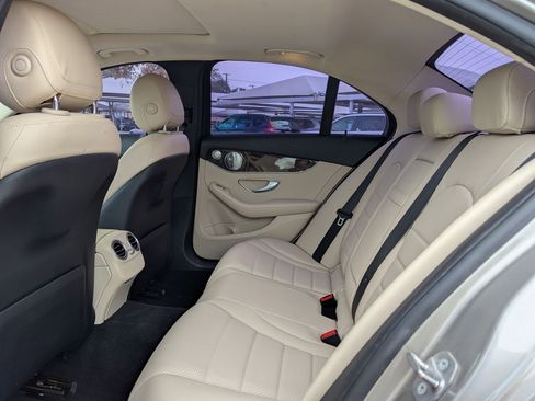 Used 2020 Mercedes-Benz C 300 Sedan image 15