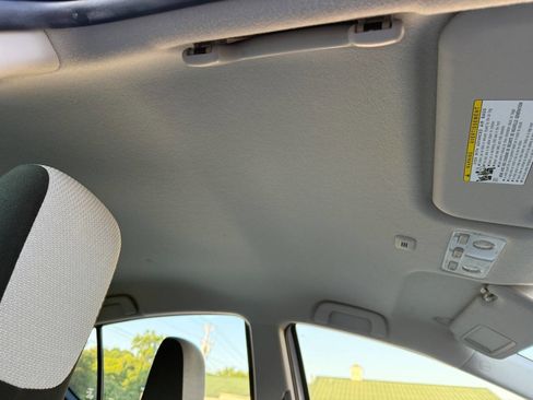 Used 2012 Toyota Prius C One FWD image 14