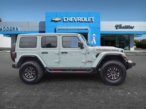 Used 2024 Jeep Wrangler Unlimited Rubicon AWD/4WD image 5