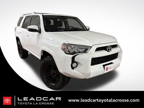 Used 2017 Toyota 4Runner SR5 Premium image 1