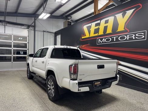 Used 2023 Toyota Tacoma Limited image 18