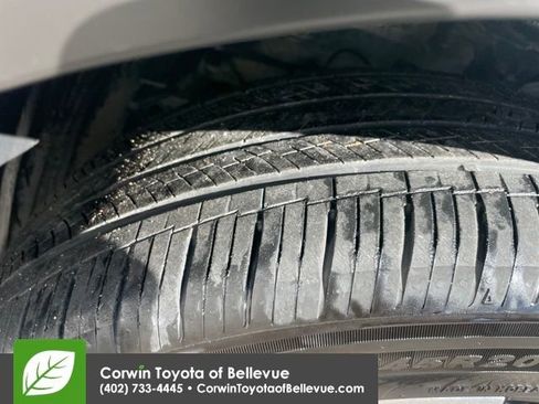 Used 2025 Mitsubishi Outlander SE image 27