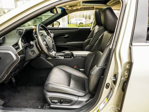 Used 2019 Lexus ES 350 w/ Premium Package image 37