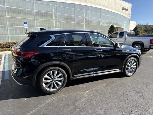 Used 2019 INFINITI QX50 Essential w/ Proactive Package image 2