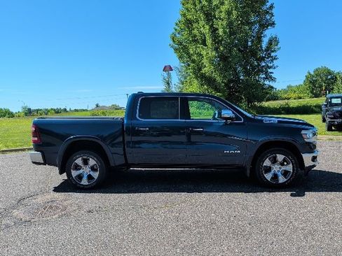 Used 2020 RAM 1500 Laramie AWD/4WD image 17