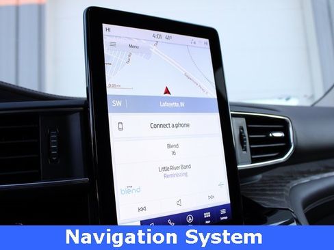 Used 2022 Ford Explorer Platinum w/ Equipment Group 601A image 3