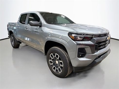 New 2024 Chevrolet Colorado LT w/ LT Convenience Package III image 5