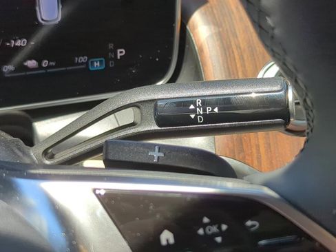 New 2025 Mercedes-Benz GLC 350e 4MATIC image 13