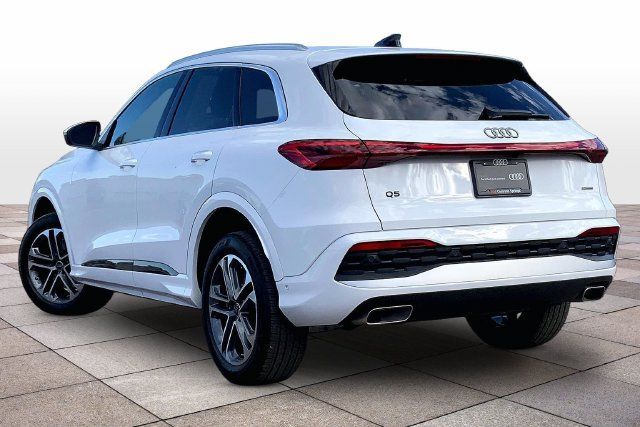 Used 2025 Audi Q5 Premium w/ Convenience Package AWD/4WD image 11
