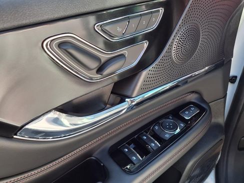 New 2025 Lincoln Corsair Grand Touring image 10