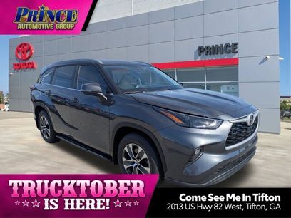 New 2025 Toyota Highlander XLE