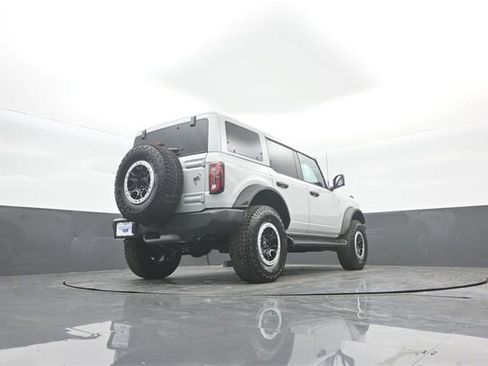 New 2026 Ford Bronco Outer Banks image 38