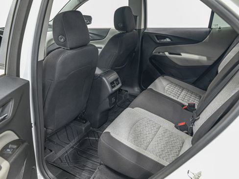 Used 2023 Chevrolet Equinox LS w/ LS Convenience Package image 28