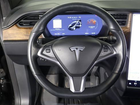 Used 2020 Tesla Model X Long Range image 37