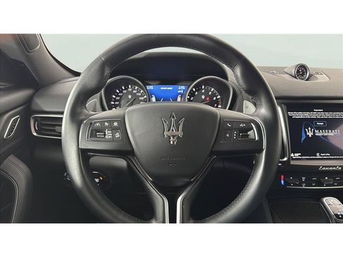 Used 2019 Maserati Levante S AWD/4WD image 27