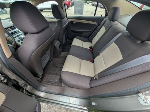 Used 2011 Chevrolet Malibu LS FWD image 12