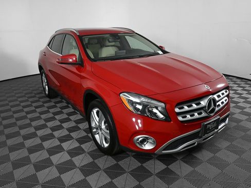 Used 2019 Mercedes-Benz GLA 250 4MATIC image 24
