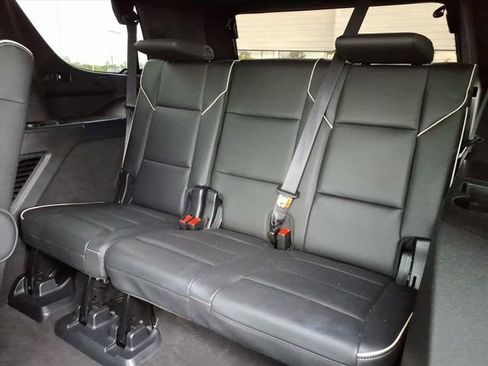 Used 2023 Cadillac Escalade Premium Luxury AWD/4WD image 20