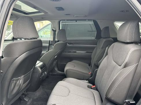Certified 2021 Hyundai Palisade SEL w/ Convenience Package AWD/4WD image 12