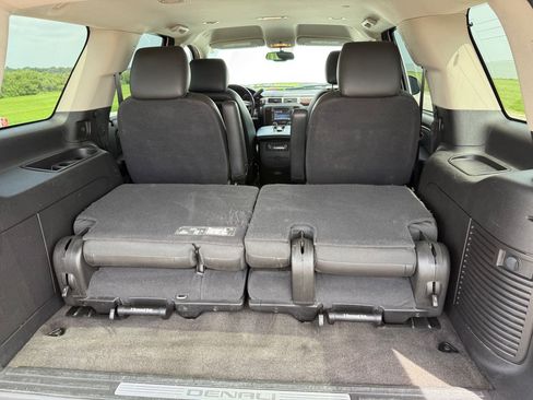 Used 2012 GMC Yukon Denali RWD image 22