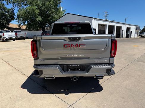Used 2024 GMC Sierra 1500 Denali w/ Denali Reserve Package AWD/4WD image 29